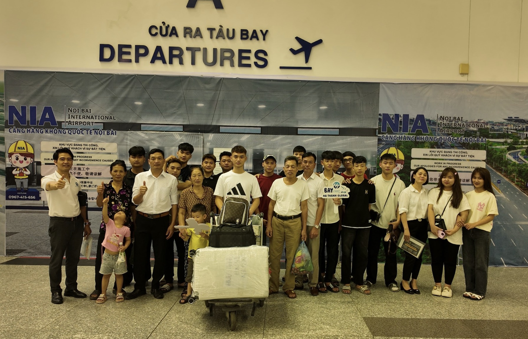 Tiễn bay du học sinh Hàn Quốc 01