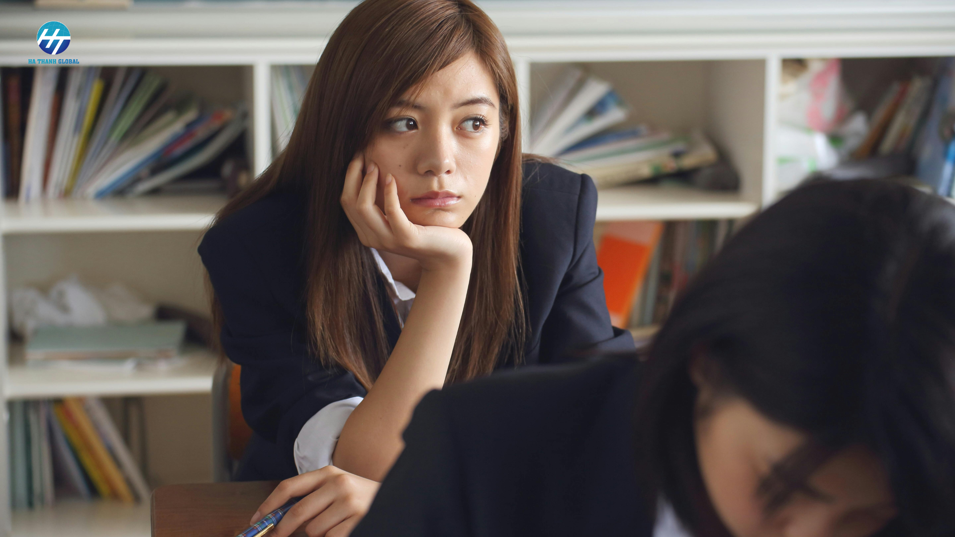 Điều kiện nào để con tôi có thể đi được? Có gì cần lưu ý trước khi nộp hồ sơ?