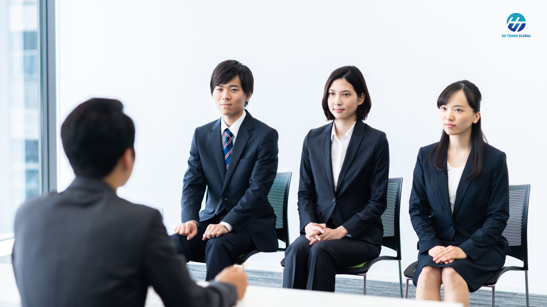 今の家族構成を教えてください。